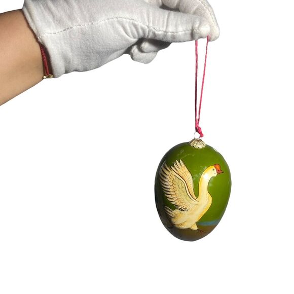 Goose Hand Painted Egg Vintage Christmas / Easter Ornament Green 4 in - Picture 6 of 8